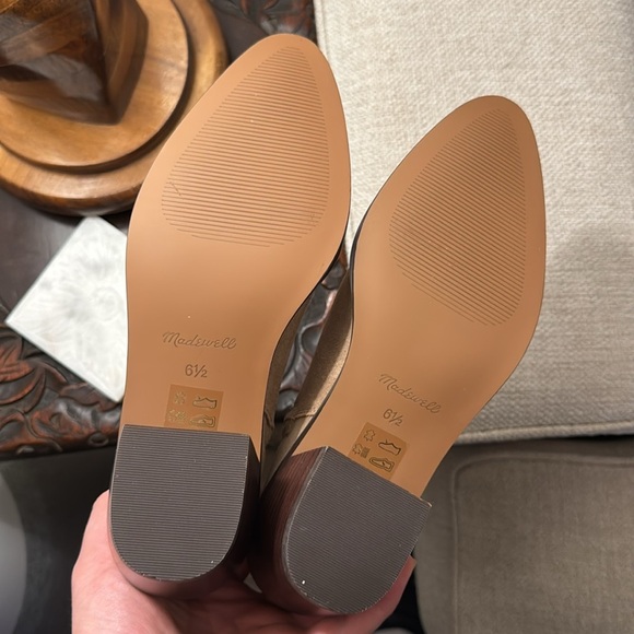 Madewell The Darcy Ankle Boot in Walnut Shell - Picture 10 of 10